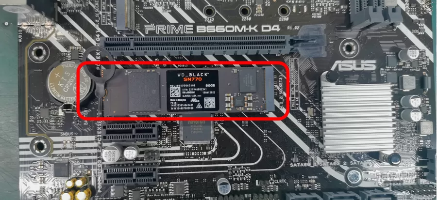 M.2 SSD（硬盘）的螺丝安装固定方法