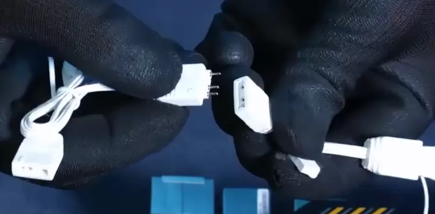 雅浚EA5 360水冷的风扇ARGB接口如何串联?雅浚EA5 360水冷风扇3针 5V ARGB接口串联方法