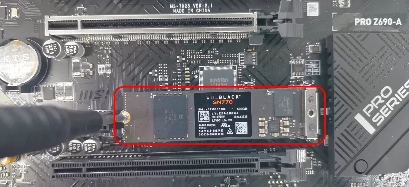 M.2 SSD（硬盘）的螺丝安装固定方法